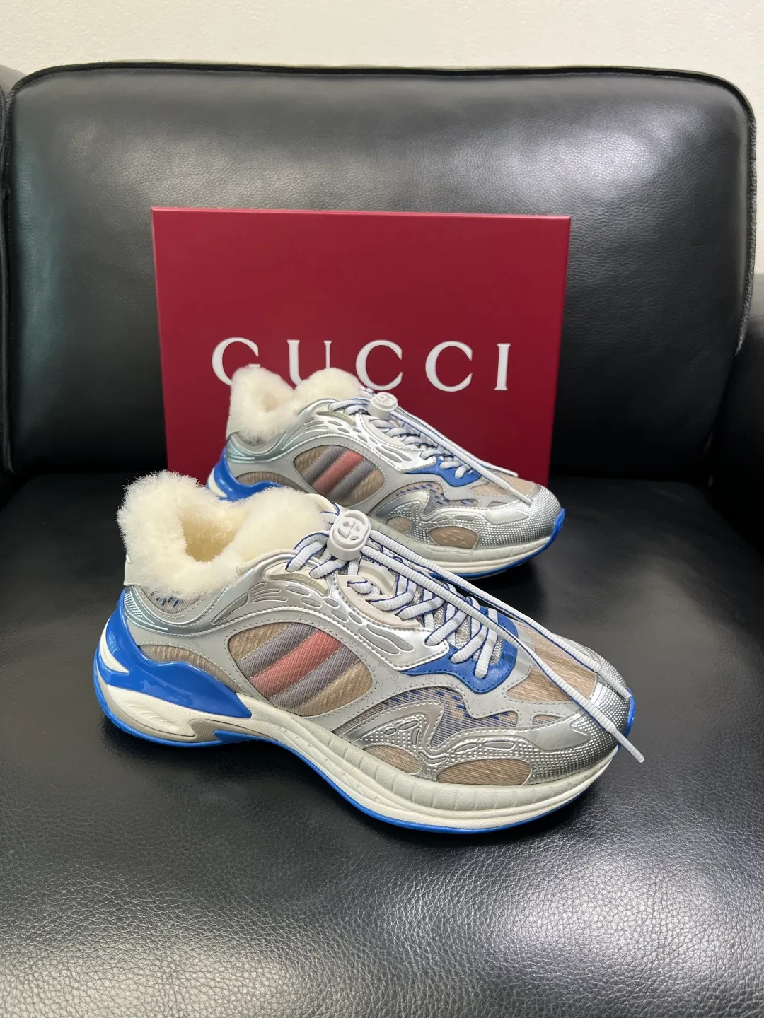 Men's shoes 💰980 Gucci high quality top crafts Gucci counter new original configuration, imported Italian cowhide fabric, imported wool lining cowhide pad, breathable and comfortable, sole: original factory special supply original sole super comfortable, original factory and single goods, welcome to compare, code number 39-44 (customized 38 45)